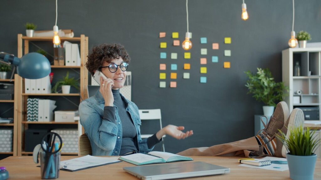 Woman talking about business routines for entrepreneurs
